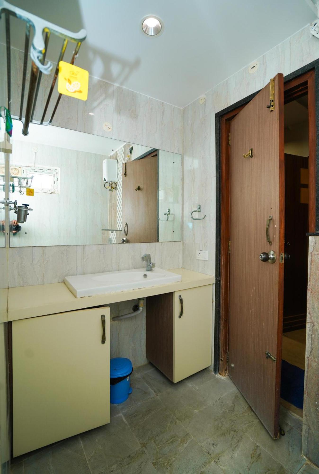Golden Villa - Duplex House With Private Theater - Near To Alipiri And Bhudevi Ttd Ticket Counter And Kapilateertham 蒂鲁帕蒂 外观 照片