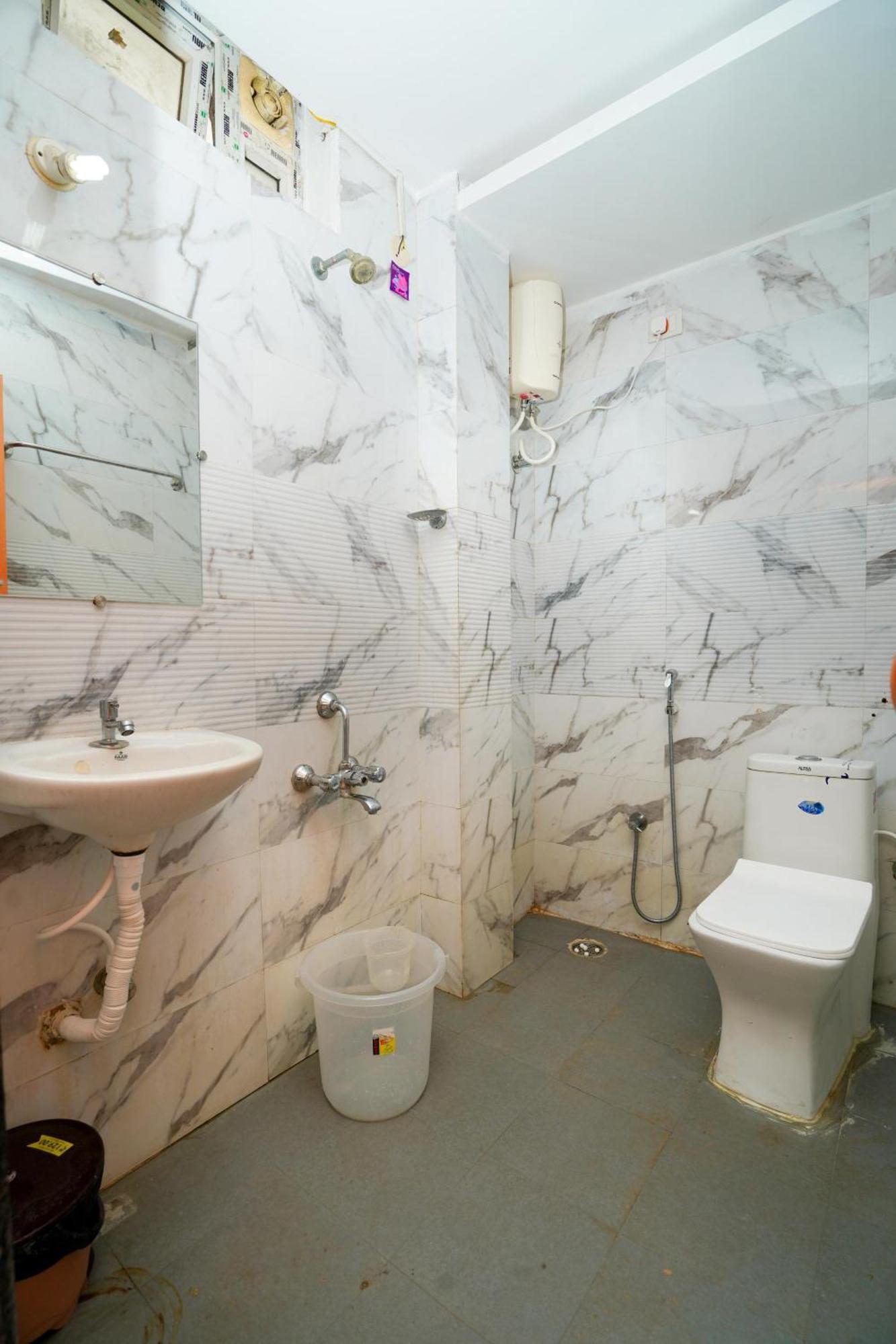 Golden Villa - Duplex House With Private Theater - Near To Alipiri And Bhudevi Ttd Ticket Counter And Kapilateertham 蒂鲁帕蒂 外观 照片